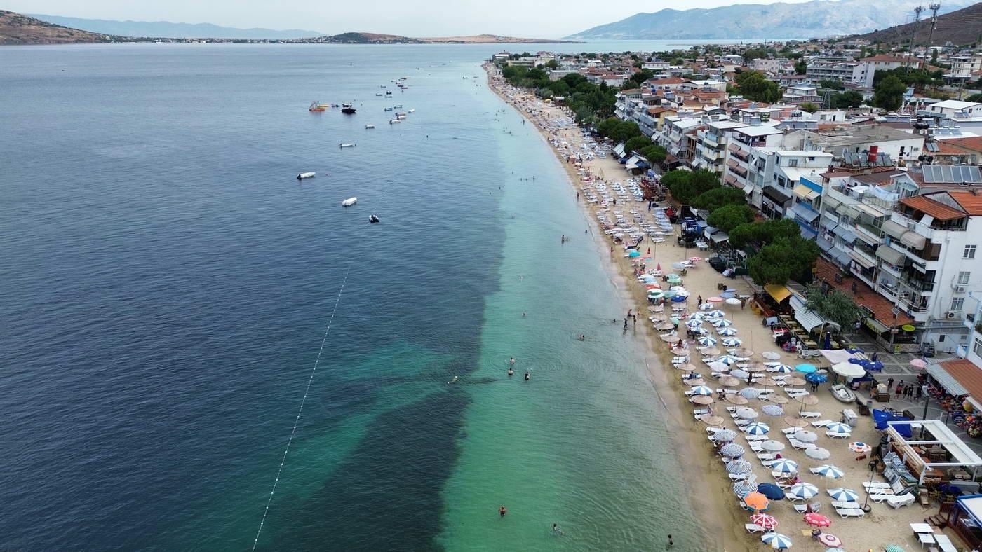 Avşa Adası sahil şeridi ve plajlar